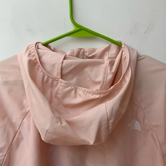 The North Face Windbreaker - Picture 10 of 11